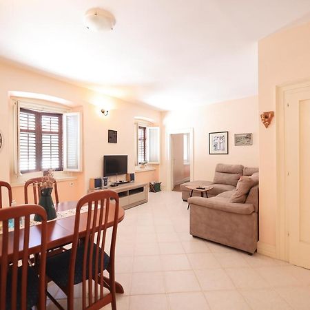 Two Bedroom Apartment In City Center Igor Zadar Exteriér fotografie