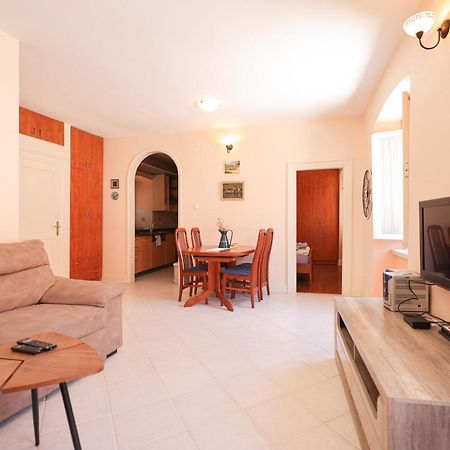 Two Bedroom Apartment In City Center Igor Zadar Exteriér fotografie