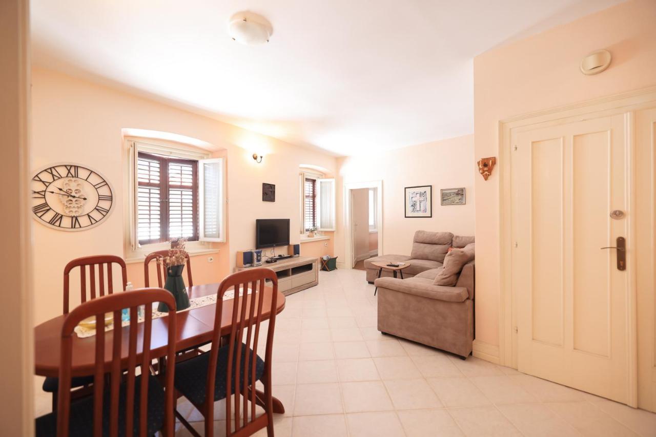 Two Bedroom Apartment In City Center Igor Zadar Exteriér fotografie