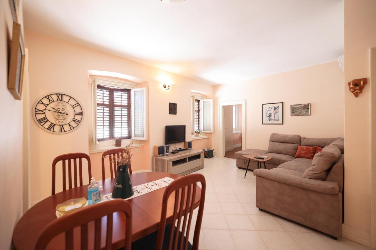 Two Bedroom Apartment In City Center Igor Zadar Exteriér fotografie