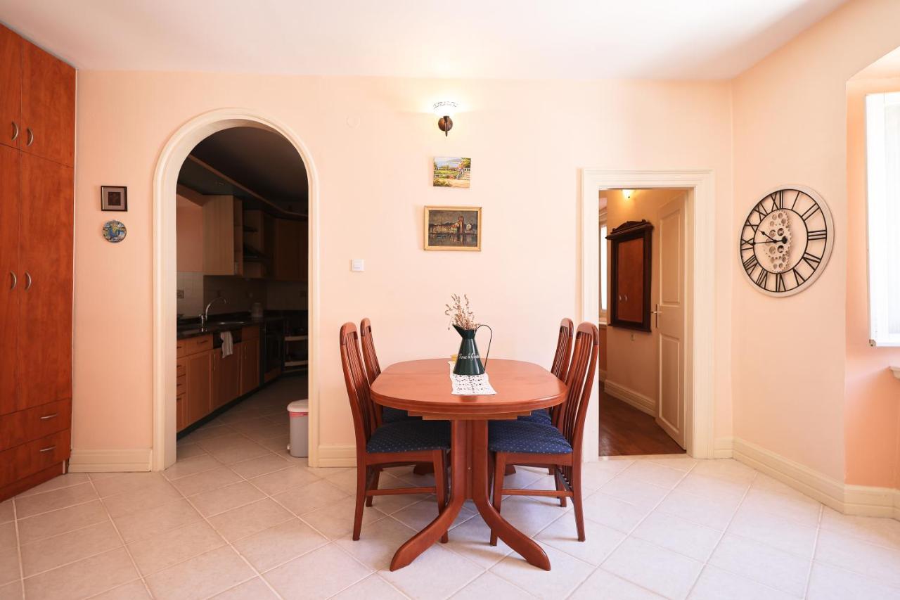 Two Bedroom Apartment In City Center Igor Zadar Exteriér fotografie
